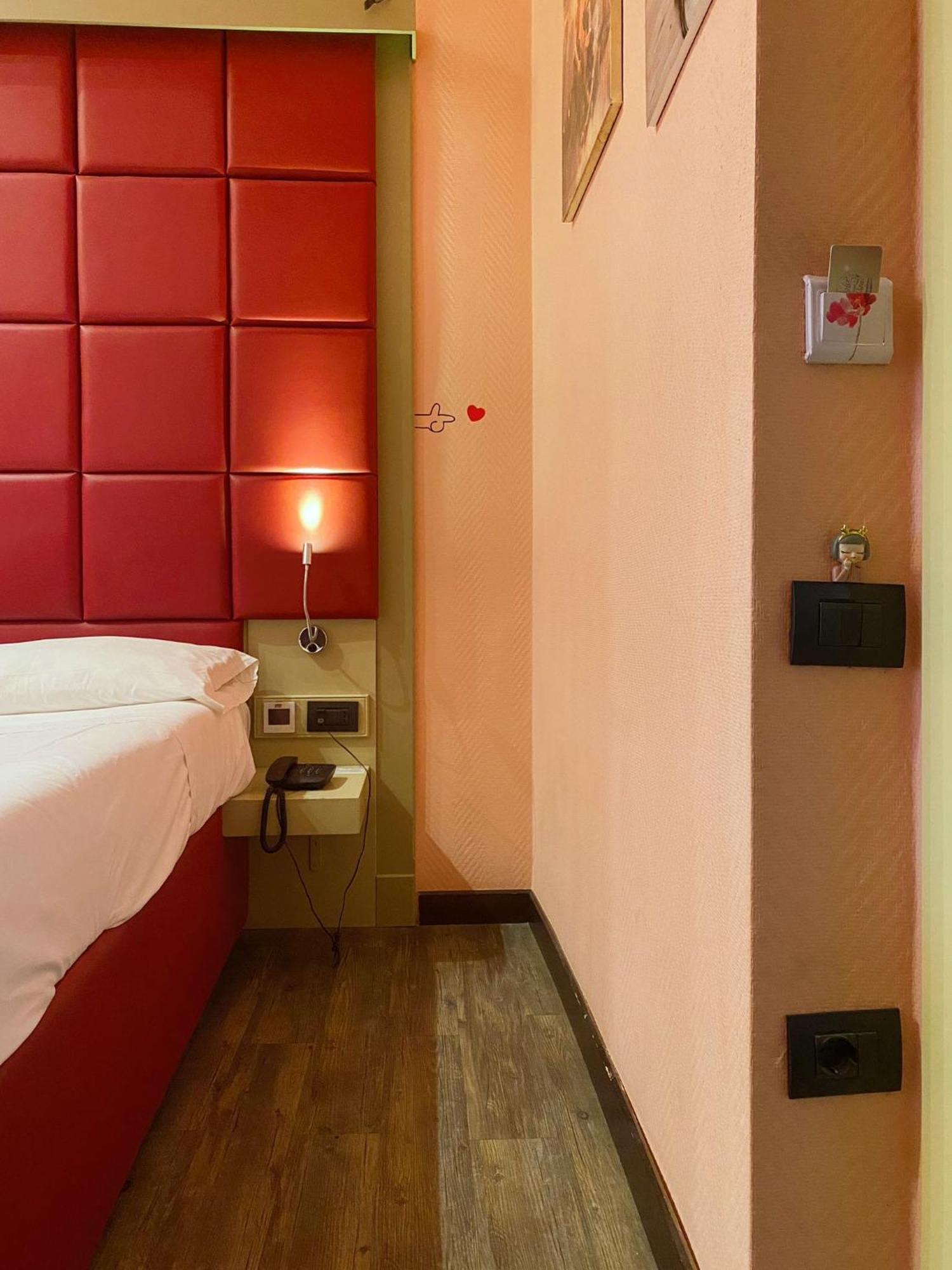 نابولي Dolce Vita Rooms المظهر الخارجي الصورة