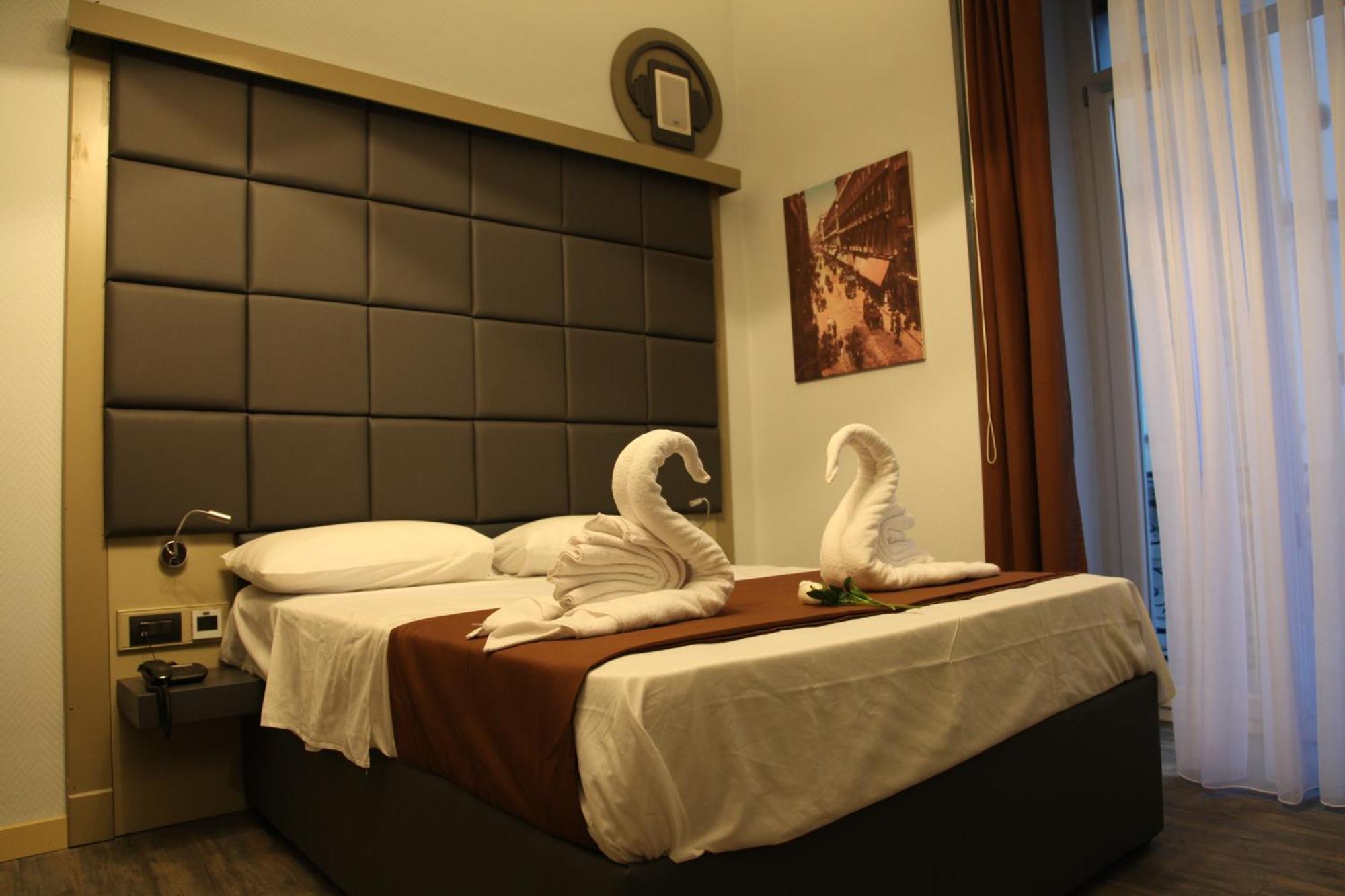 نابولي Dolce Vita Rooms المظهر الخارجي الصورة