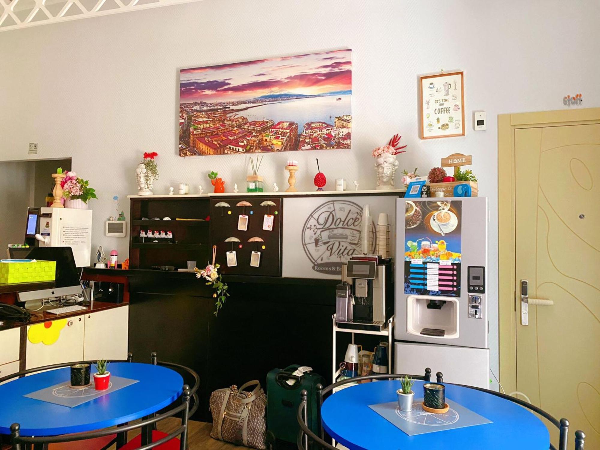 نابولي Dolce Vita Rooms المظهر الخارجي الصورة